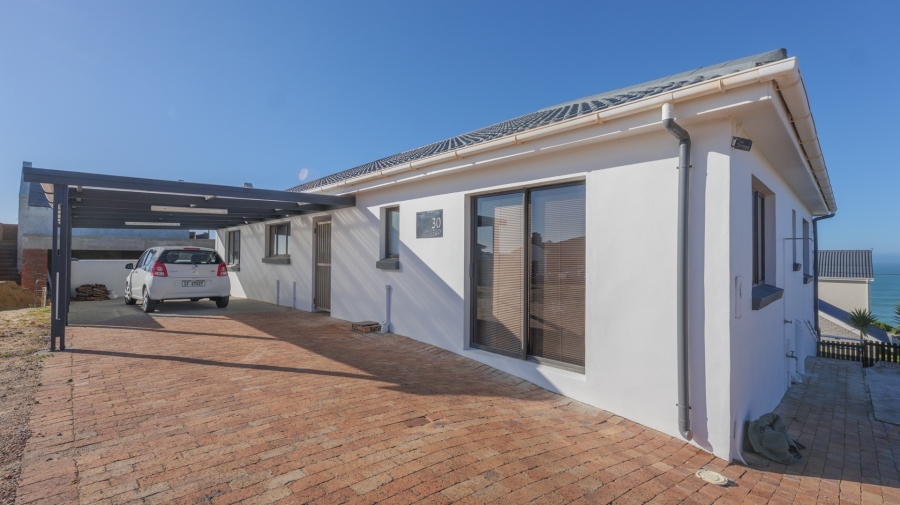 4 Bedroom Property for Sale in Oceanview Heights Western Cape